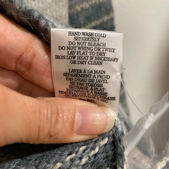 Z SUPPLY Dusty Indigo Striped Autumn V Neck Sweater Sz M - Picture 7 of 13